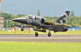280px-Breitling_Jet_Display_Team_-_Farnborough_Airshow_2012